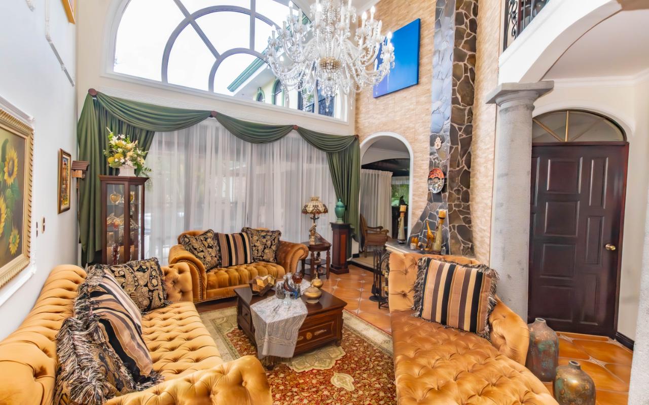 prop117002-DSC02542-Mejorado-NR-2-Editar